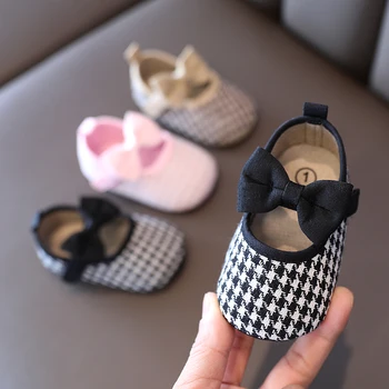 Детская повседневная обувь для младенцев и малышей с бантом, нескользящая резиновая Мягкая подошва, хлопковая решетка на плоской подошве, первые ходунки для новорожденных